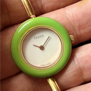 GUCCI Change Bezel Gild Bangle Watch